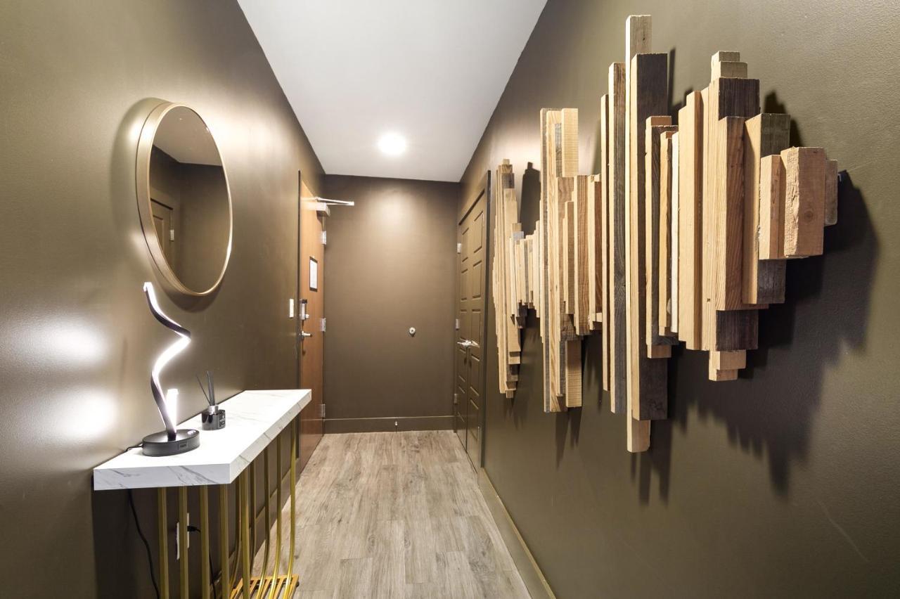 Luxury 2-Bedroom Condo Steps Away From The French Quarter New Orleans Buitenkant foto