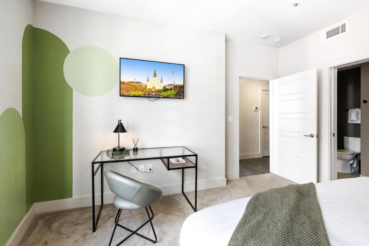 Luxury 2-Bedroom Condo Steps Away From The French Quarter New Orleans Buitenkant foto