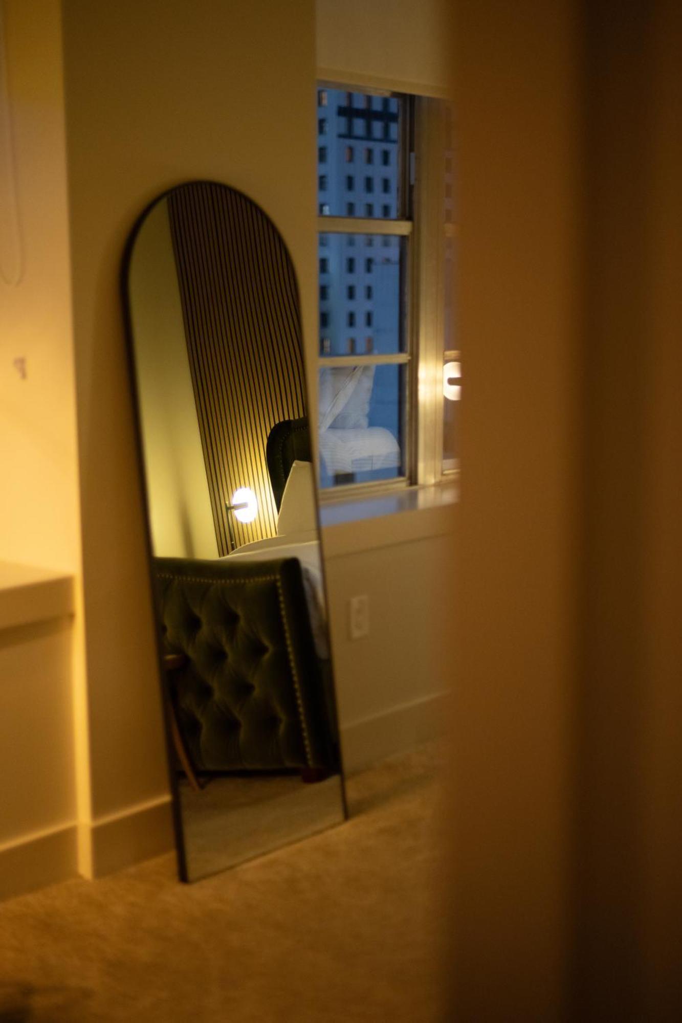 Luxury 2-Bedroom Condo Steps Away From The French Quarter New Orleans Buitenkant foto