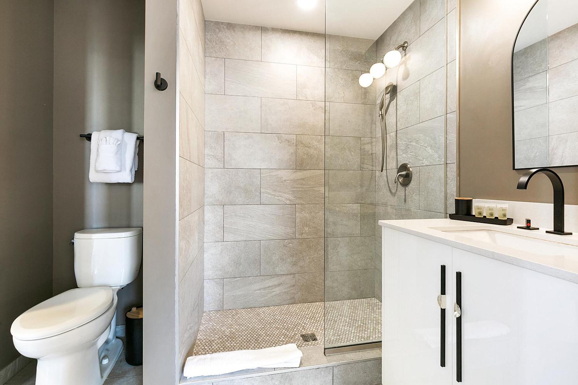Luxury 2-Bedroom Condo Steps Away From The French Quarter New Orleans Buitenkant foto